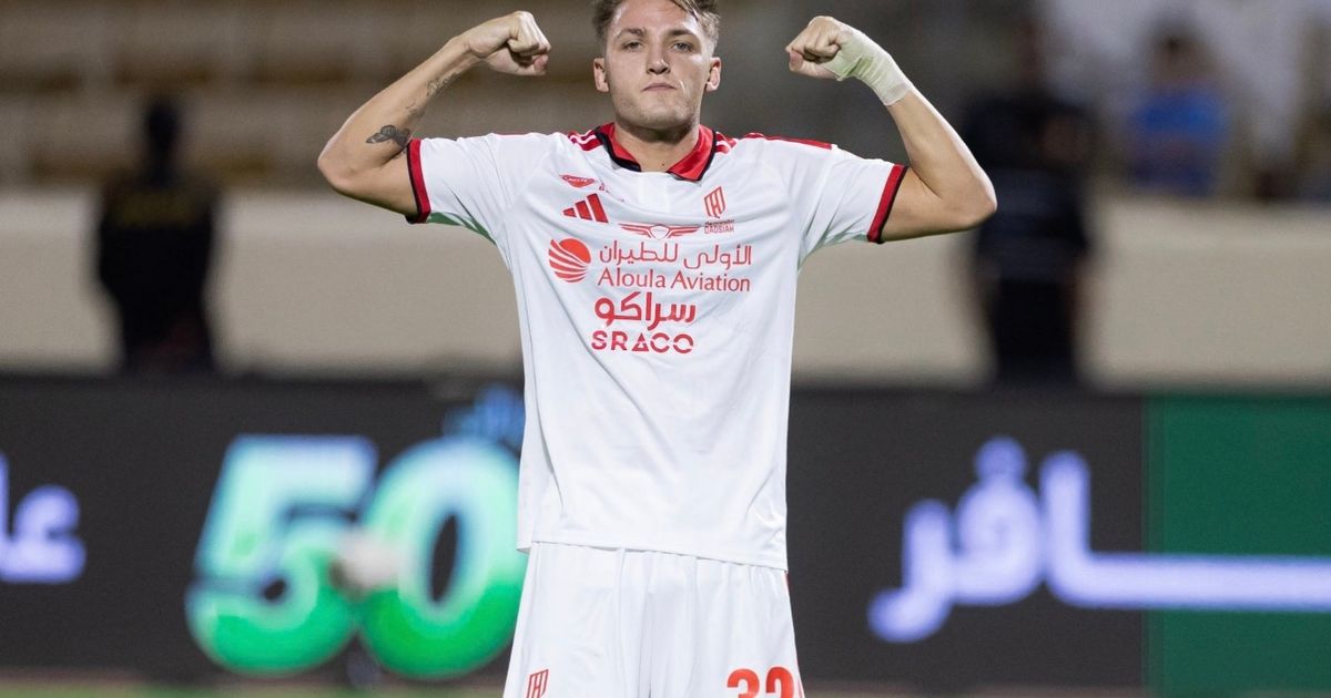 شاهد.. القادسية يُكبد نيوم خسارته الأولى في دوري روشن
