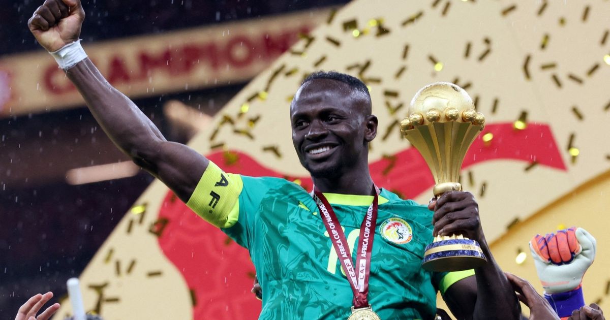 موتسيبي يزور السنغال ويلتقي رئيس البلاد في خضم أزمة كأس إفريقيا