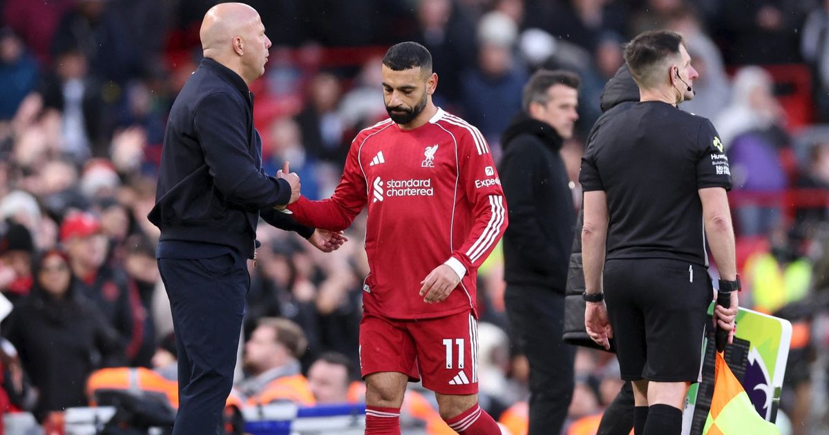 سلوت متفائل.. هل يعود محمد صلاح في مواجهة تشيلسي؟