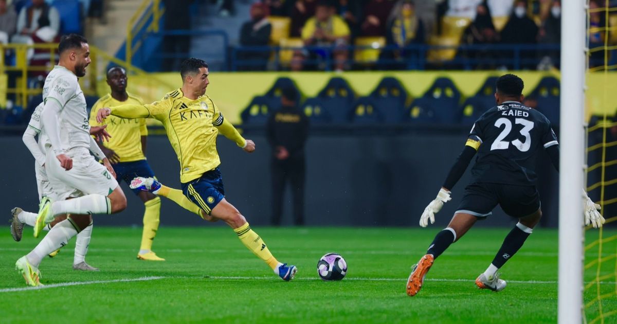 شاهد.. ثنائية كريستيانو وهدف "مارادوني" يقودان النصر لصدارة الدوري السعودي