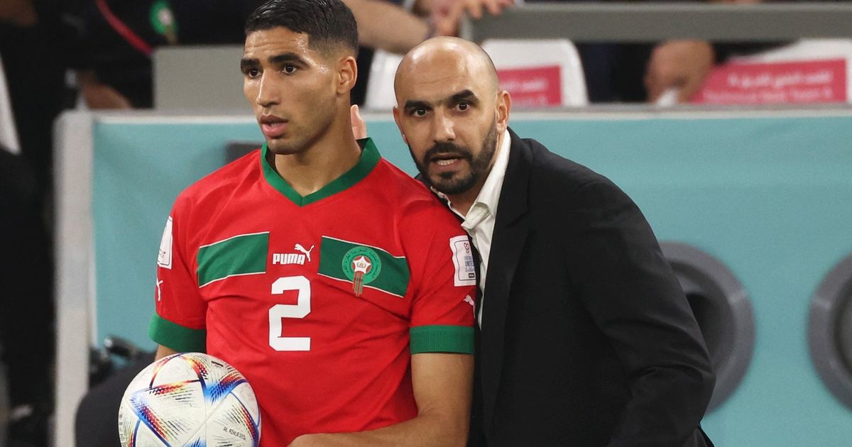 الصداقة تدوم.. الطعام المغربي يجمع أشرف حكيمي والركراكي في باريس