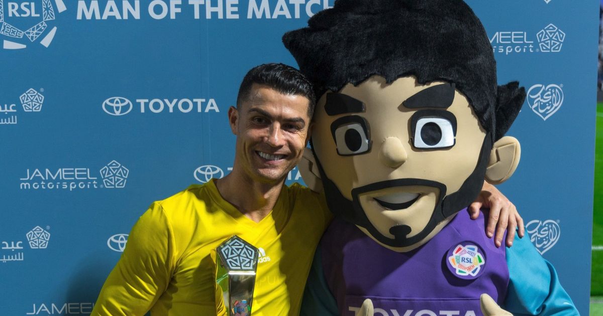 كريستيانو رونالدو "العائد" ينتزع جائزة الأفضل في مباراة النصر والفتح