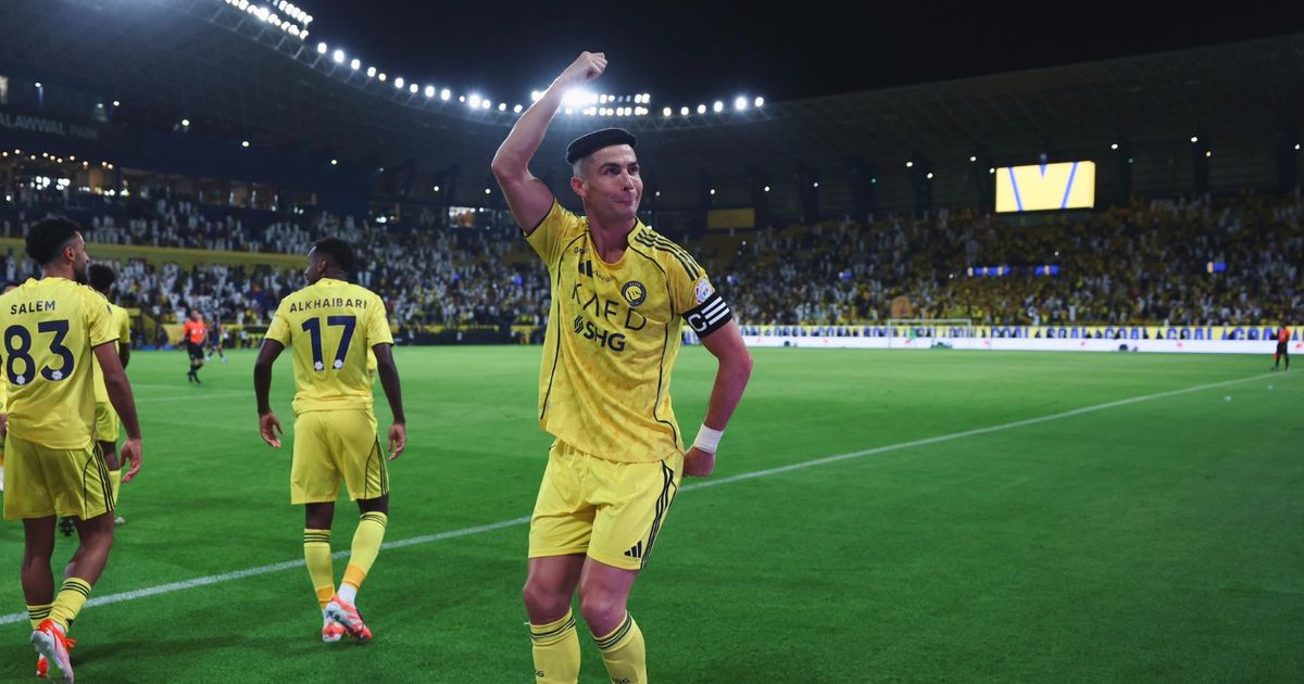 في رحلة الألف هدف.. كريستيانو رونالدو يؤدي رقصة العرضة السعودية