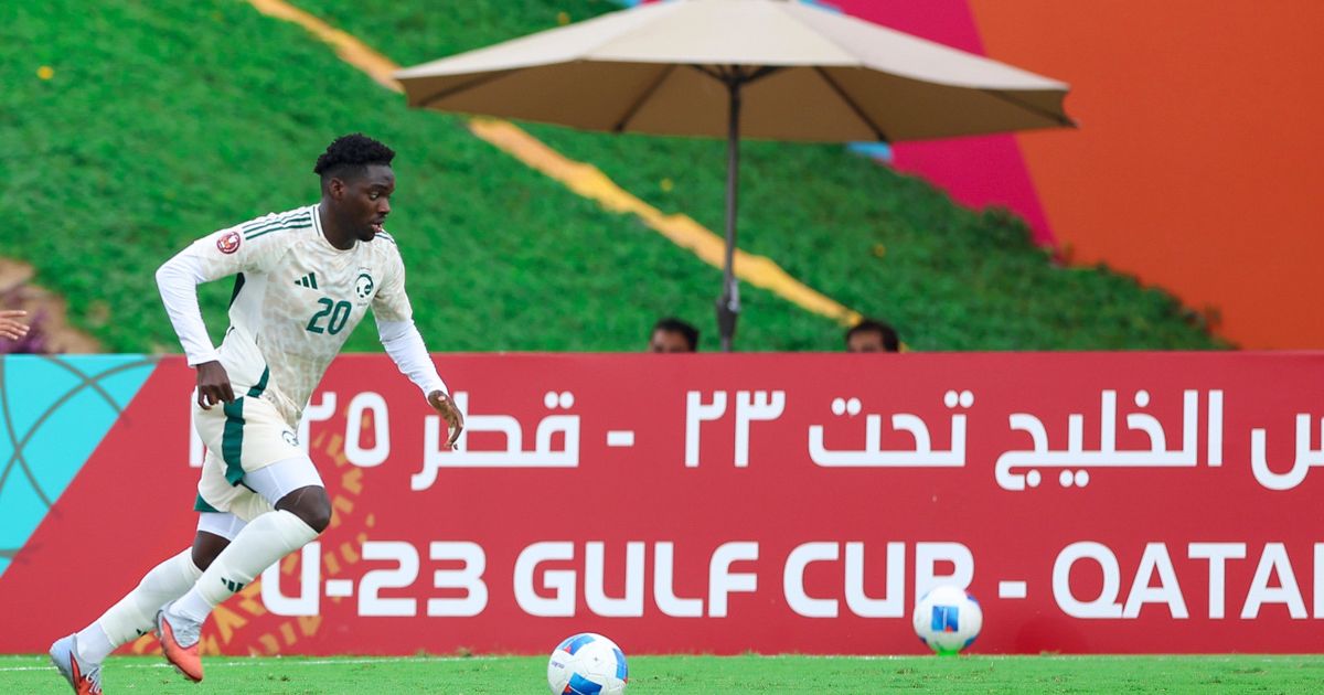 السعودية تبلغ نصف نهائي كأس الخليج تحت 23 عاماً بعد تعادلها مع قطر