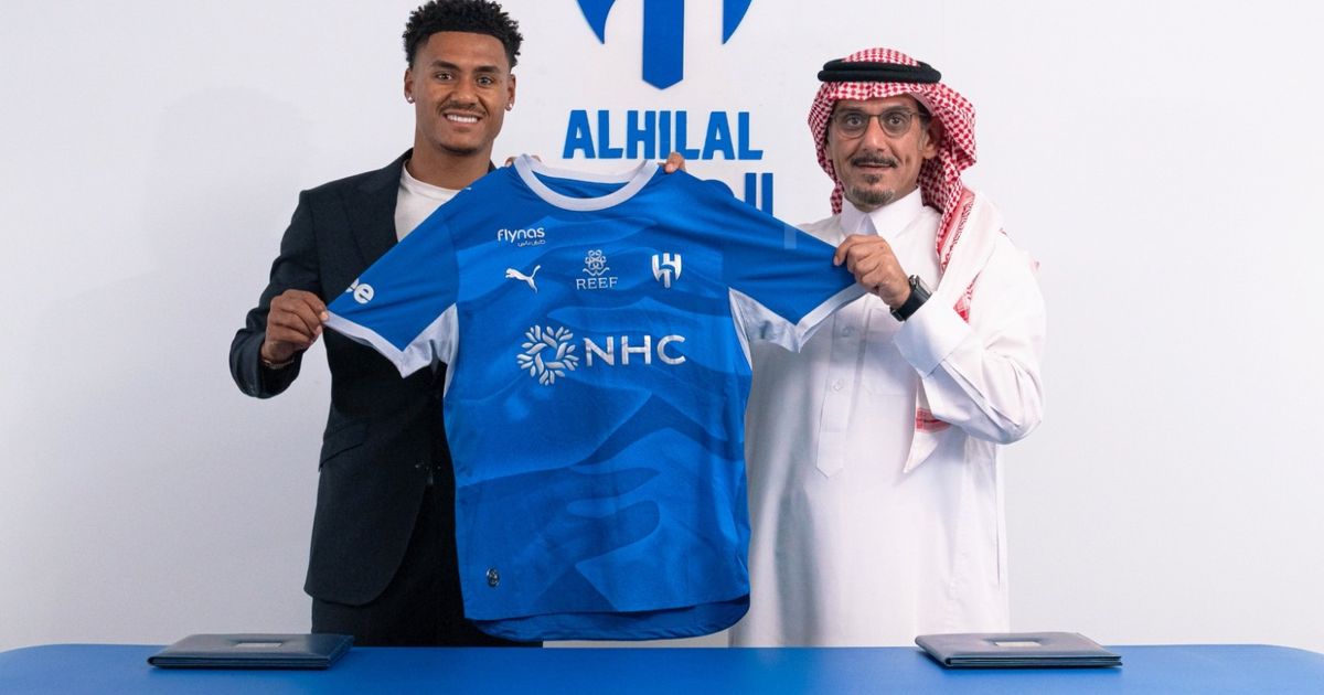 رسمياً.. الهلال يعلن تعاقده مع أولي واتكينز مهاجم إنجلترا
