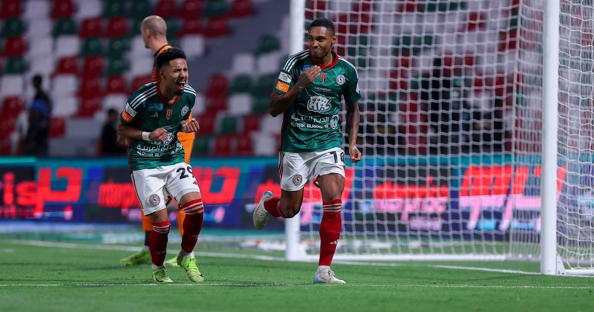 الاتفاق يستعيد توازنه والأخدود ينتزع نقطة من الشباب بالدوري السعودي