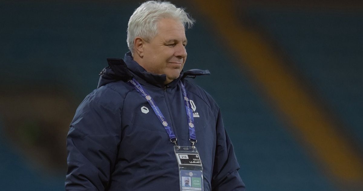 تقارير: الأخدود يقيل مدربه ويبحث عن بديل