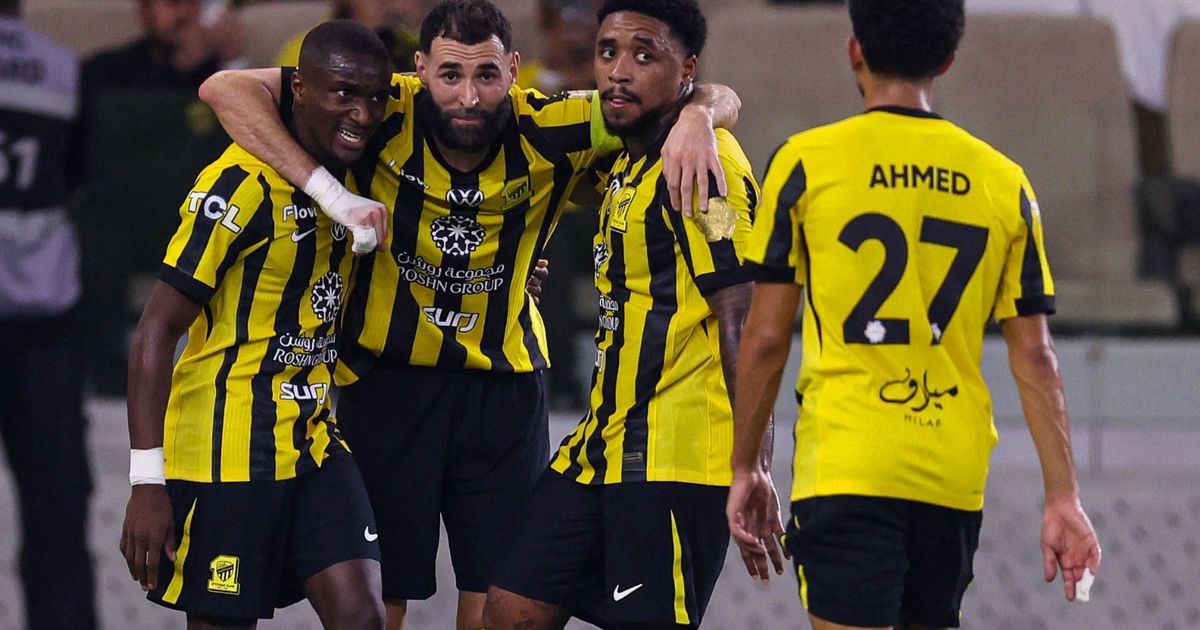 شاهد.. الاتحاد ينجو أمام الرياض بفضل كريم بنزيما والنيران الصديقة بدوري روشن