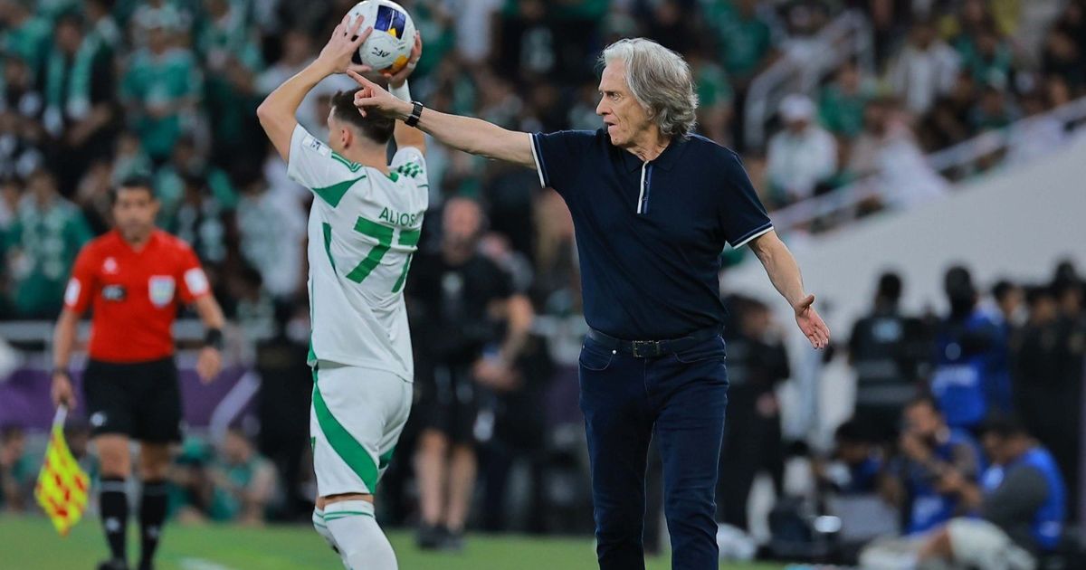 عدوى الإقالة أصابت كل الأندية العربية قبل المونديال.. فهل تنتقل لريال مدريد؟