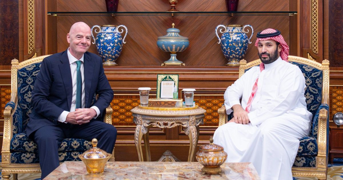 ولي العهد السعودي يلتقي إنفانتينو رئيس الاتحاد الدولي لكرة القدم