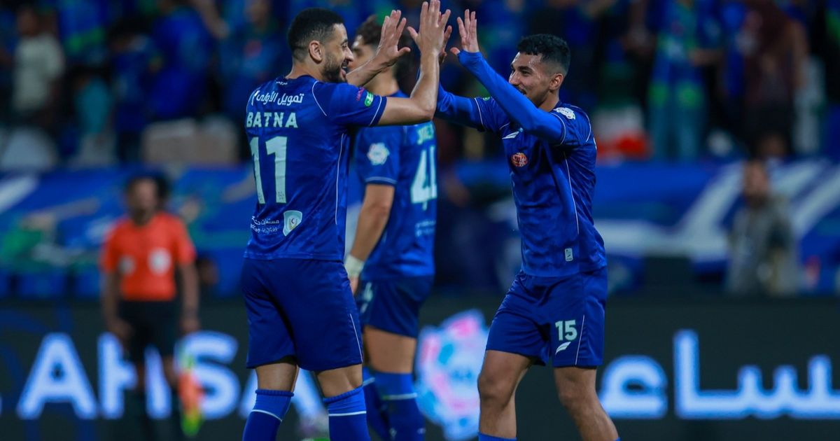 شاهد.. سقوط أول للخليج بعد دونيس والفتح يخطو نحو البقاء في دوري روشن