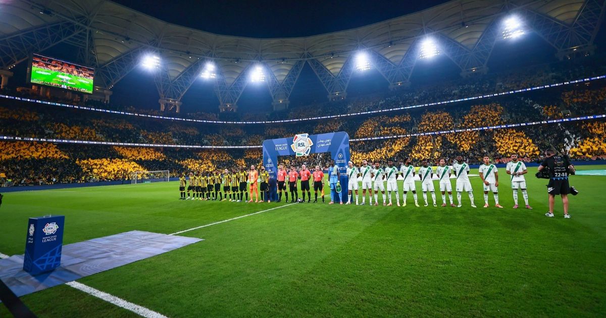 شاهد.. "القائم" يحسم نتيجة الشوط الأول بين الاتحاد والأهلي