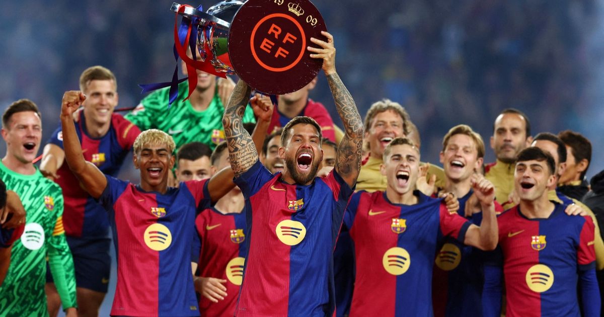 لماذا سمح برشلونة برحيل إنييغو مارتينيز إلى النصر السعودي مجاناً؟