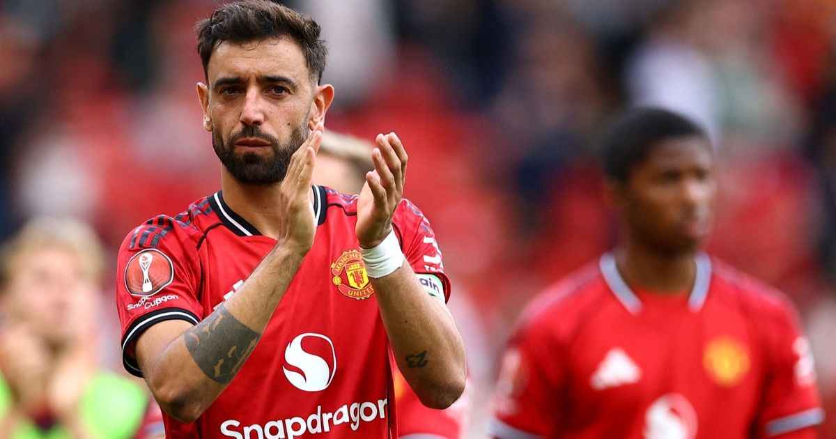 مفاجأة.. الاتحاد السعودي يتواصل مع برونو وهذا شرط قائد يونايتد