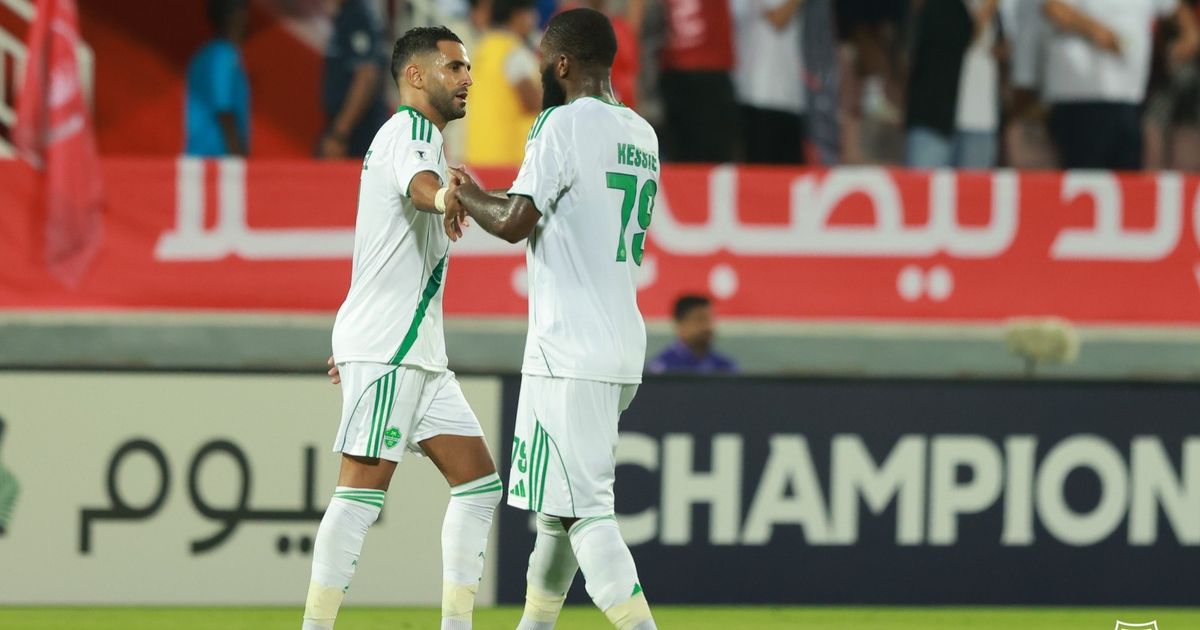 شاهد.. حارس الرياض يتألّق ويمنع الأهلي من التقدّم بالشوط الأول