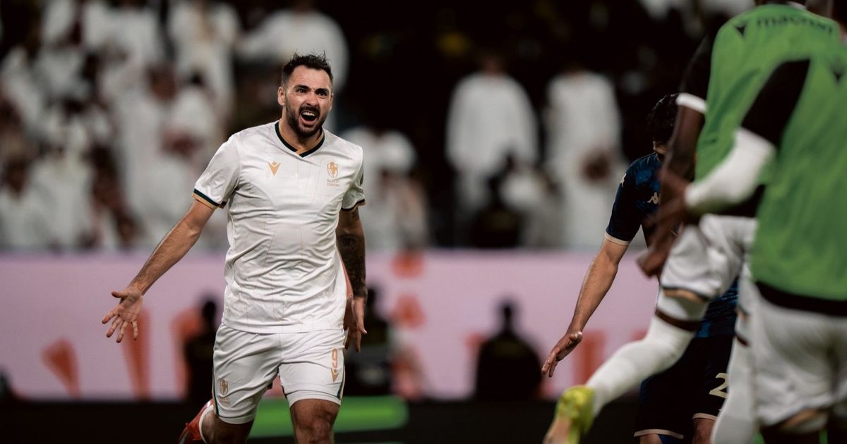شاهد.. الدرعية إلى دوري روشن للمرة الأولى بفوز مثير بـ10 لاعبين وهدفين عكسيين