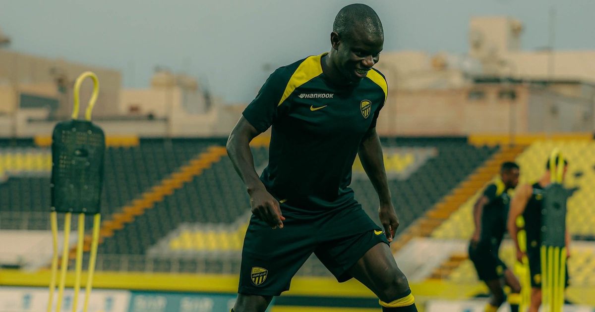 تفاصيل عرض فنربخشة لضم نغولو كانتي من الاتحاد السعودي