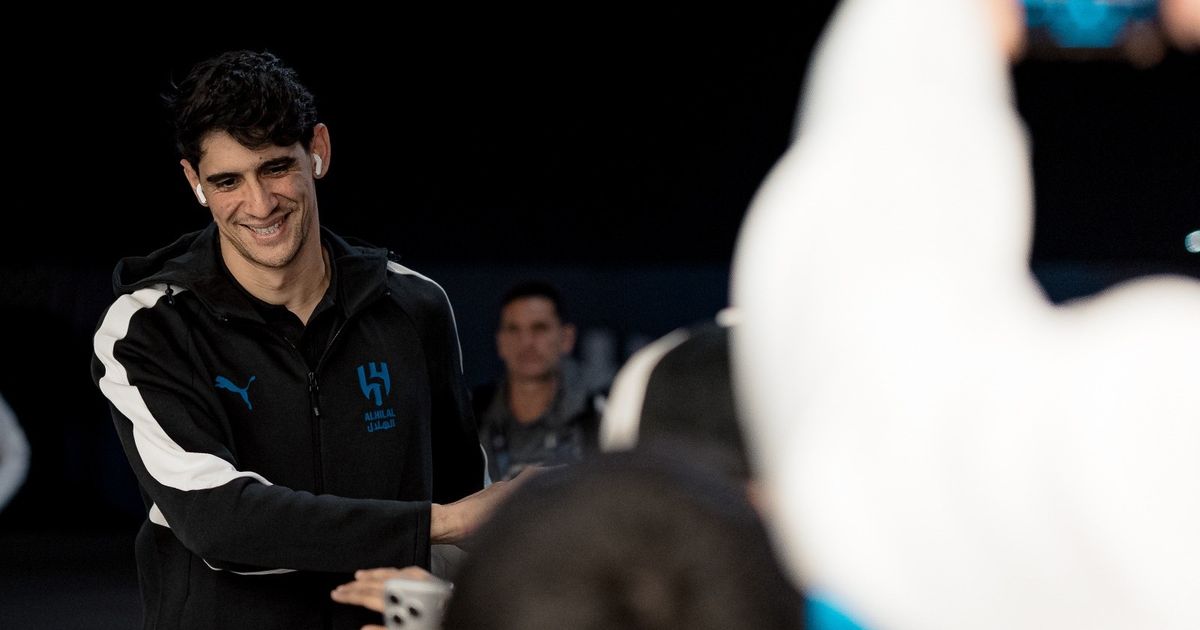 عودة بنزيما.. تشكيلة الهلال أمام الخلود في الدوري السعودي