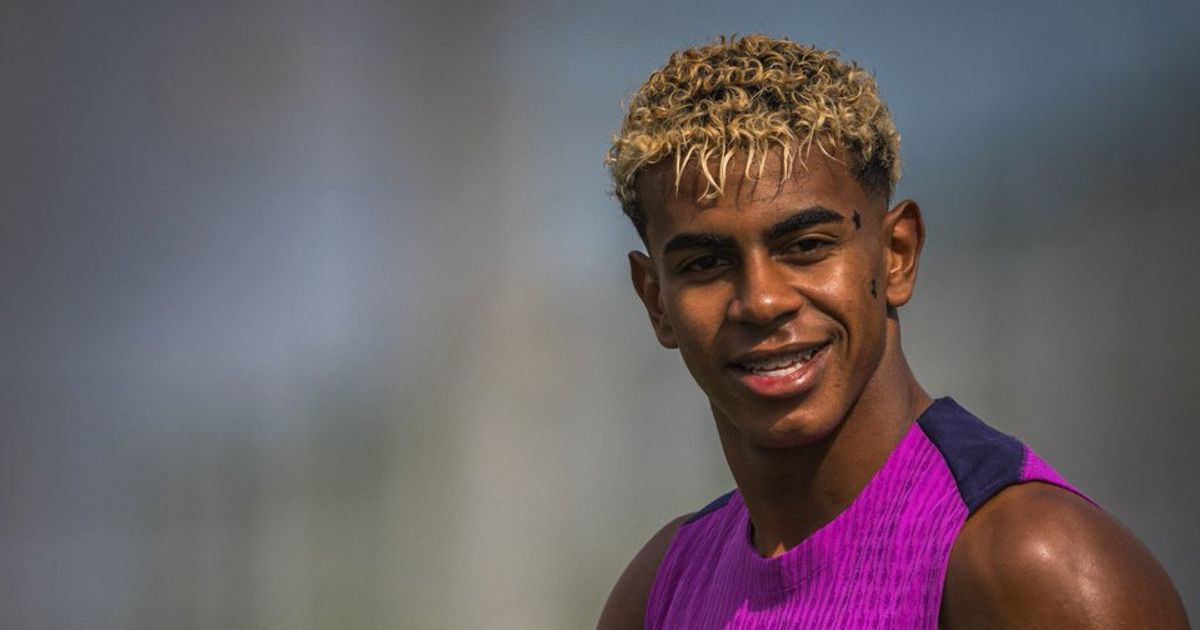 يامال يكشف لائحة مطالب فليك في برشلونة ويأمل بتكرار إنجاز بيليه