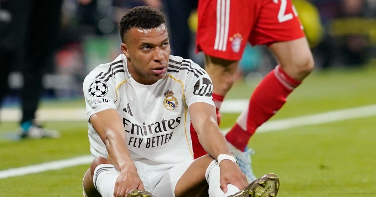 "لا يتحمل أخطاء الدفاع".. نجم فرنسا السابق يدافع عن كيليان مبابي