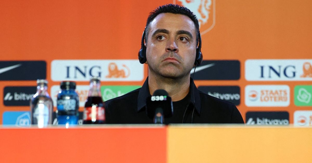 تشافي ينصح المشككين في هولندا: شاهدوا الدوري السعودي
