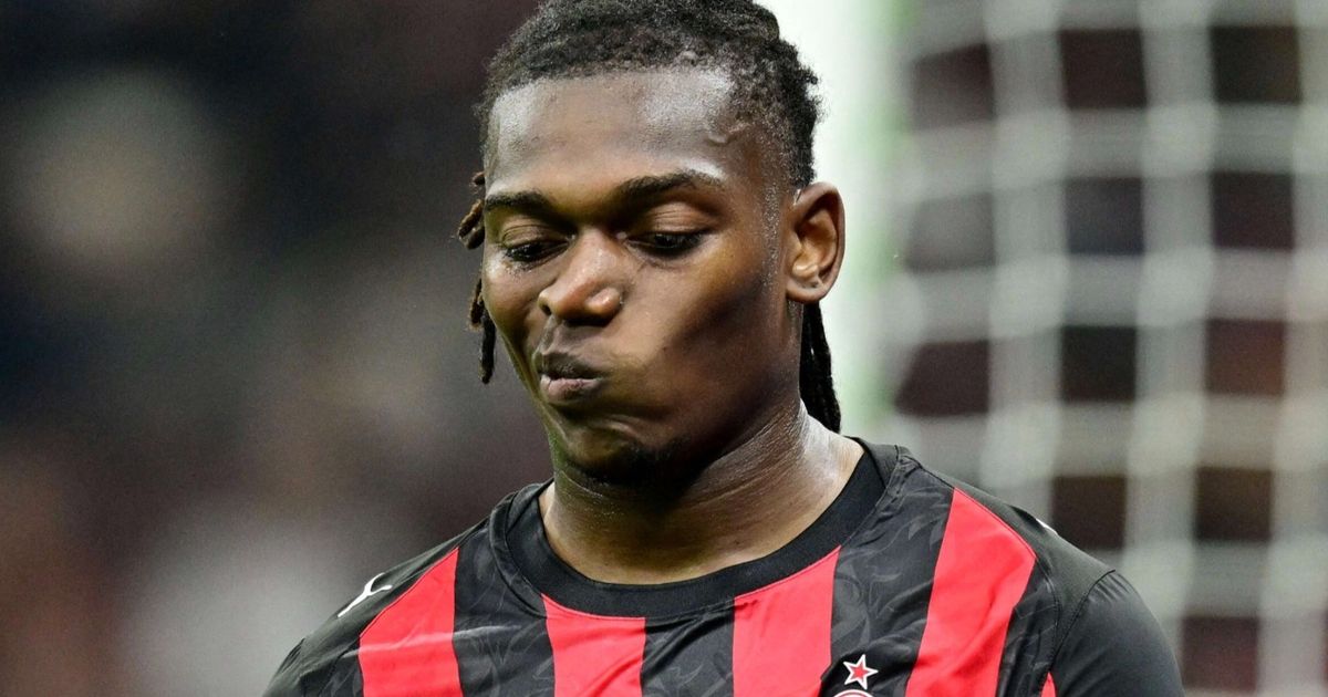 جمهور ميلان يطلق صافرات استهجان ضد رافائيل لياو أمام يوفنتوس