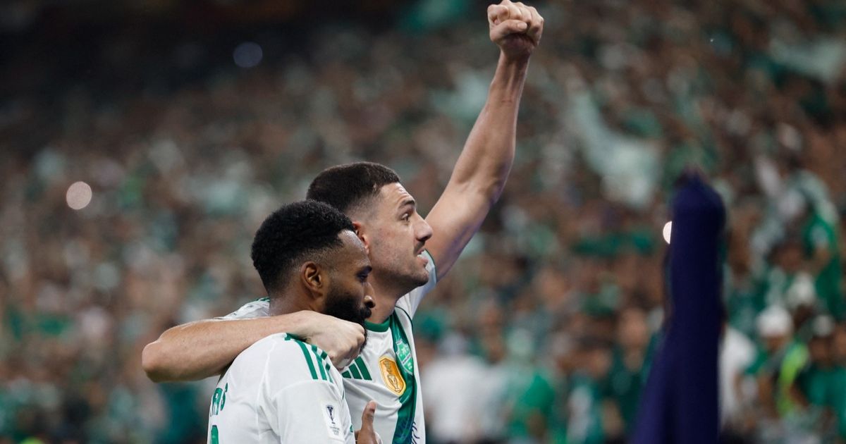 شاهد.. الأهلي "بـ10 لاعبين" يحتفظ بلقب آسيا للنخبة بعد وقت إضافي