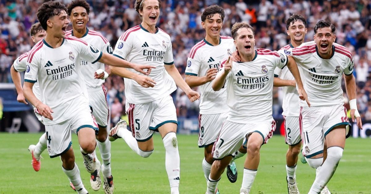 في برنابيو.. شباب ريال مدريد أبطالاً للعالم بعد الفوز بثلاثية