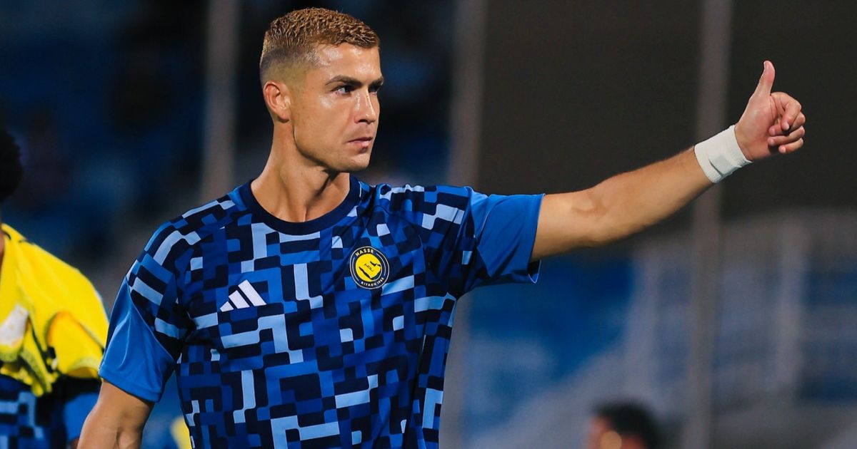 من باريس إلى الدمام.. رونالدو يستقبل لاعبي النصر قبل مواجهة الاتفاق