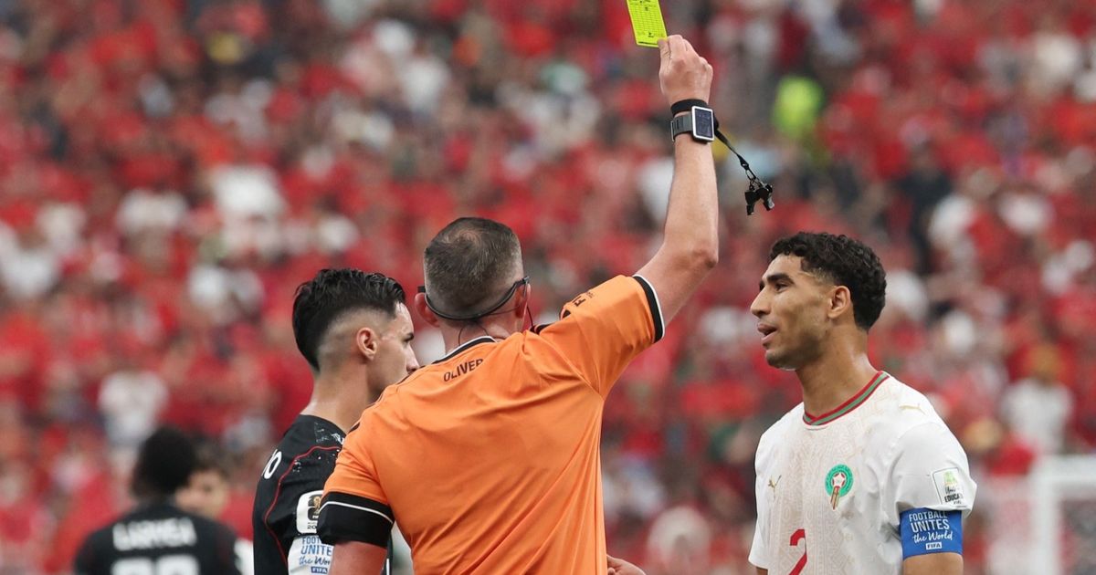 إنذارات أكثر من التسديدات.. رقم قياسي عالمي بمباراة المغرب وكندا