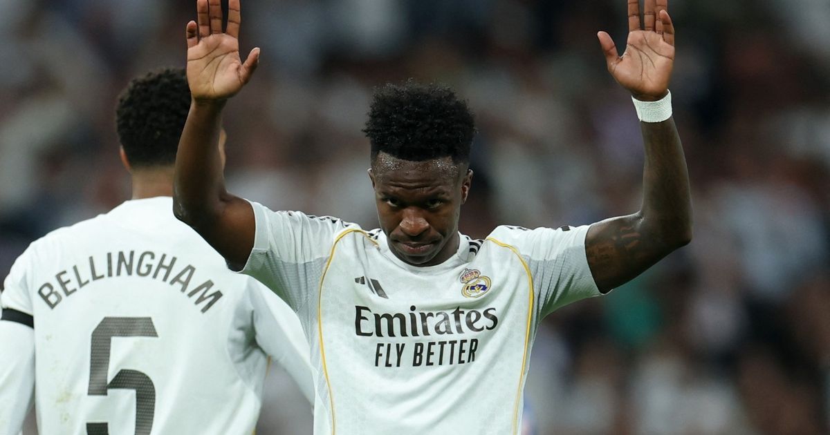 فينيسيوس يصالح جماهير ريال مدريد بهدف في ألافيس