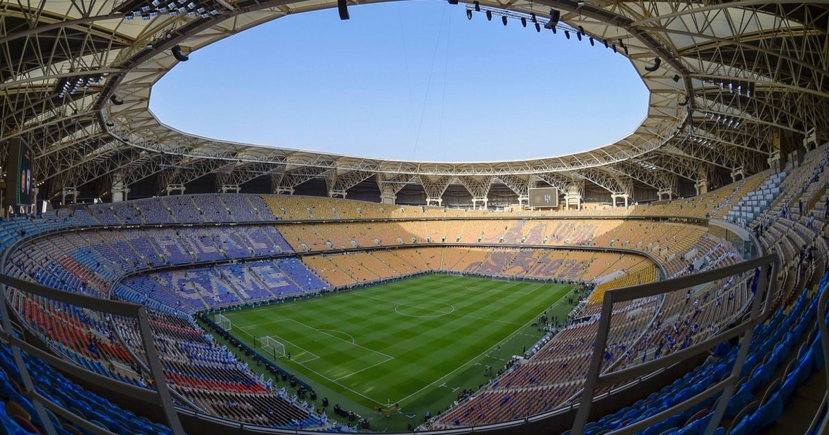 نهائي كأس الملك بين الاتحاد والقادسية على ملعب الإنماء بجدة