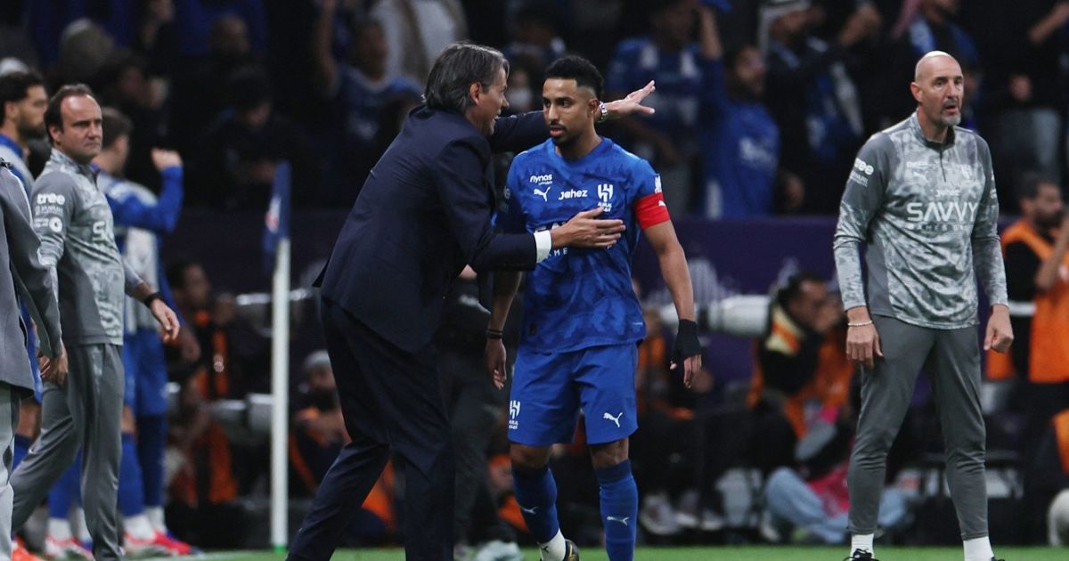 الهلال يعلن مرض سالم الدوسري وليوناردو قبل مواجهة الأهلي