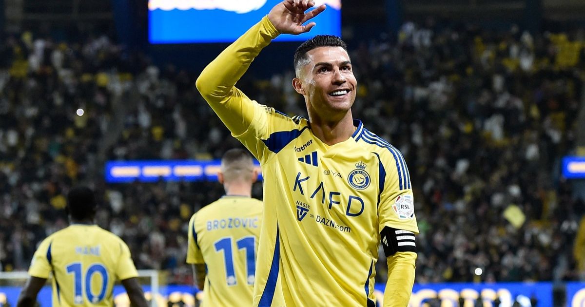 "الرياضية": النصر يتفق مع رونالدو على تجديد عقده عاماً آخر