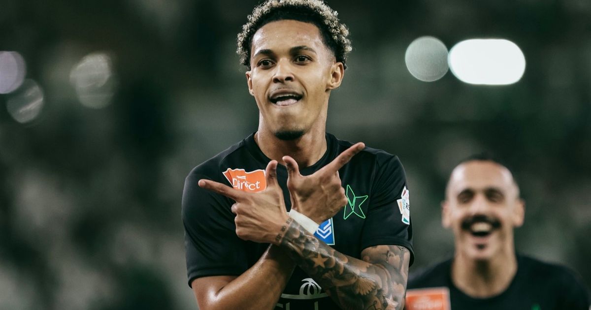 شاهد.. النجمة يصدم الأهلي وإيفان توني يُهدر ركلة جزاء بالشوط الأول