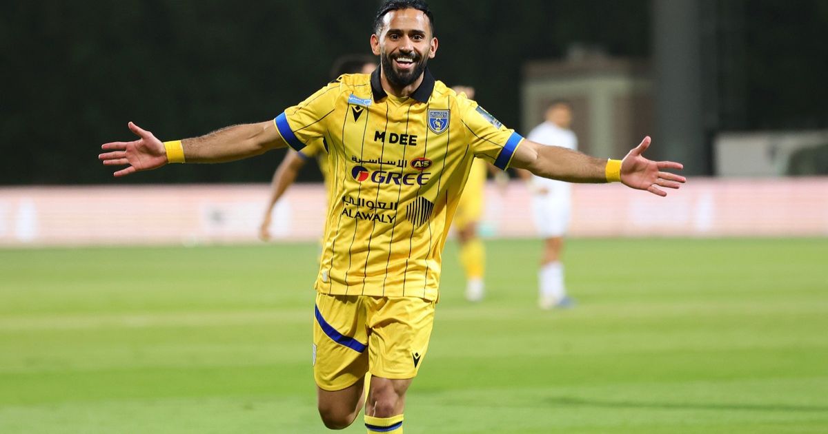 الصفقة الثانية.. الهلال يضم سلطان مندش من التعاون