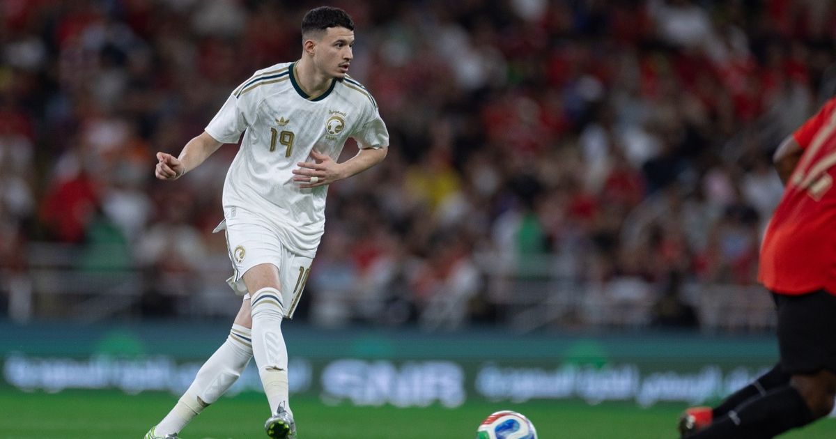 عبد الله الحمدان يعتذر للجمهور السعودي بعد الهزيمة من مصر