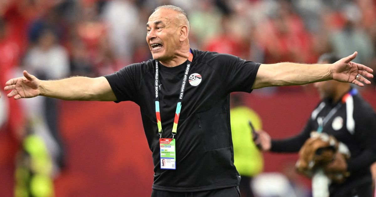 تحذير شديد اللهجة للاعبي منتخب مصر بسبب "السوشيال ميديا"