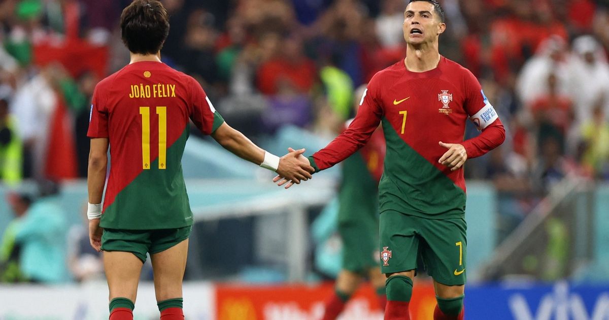 كيف رد جواو فيلكس على عرض النصر السعودي واللعب مع رونالدو؟