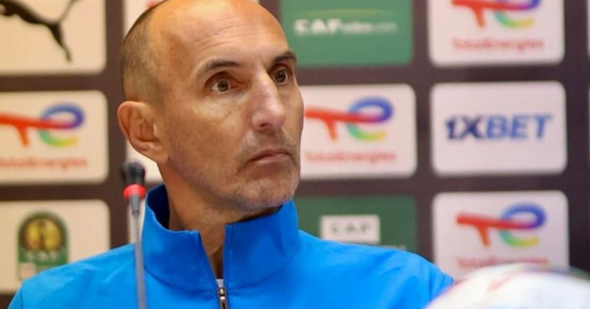 مدرب بيراميدز ينفجر: قرارات حكام الفيديو في صالح الزمالك دائماً