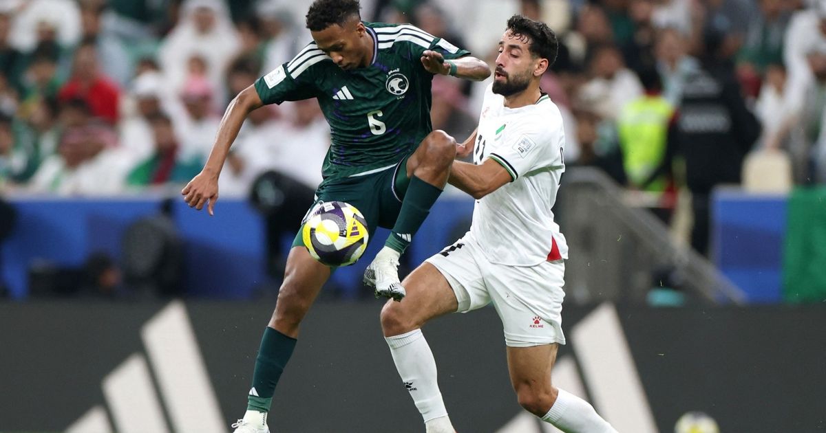 شاهد.. شوط أول دون أهداف بين السعودية وفلسطين بكأس العرب