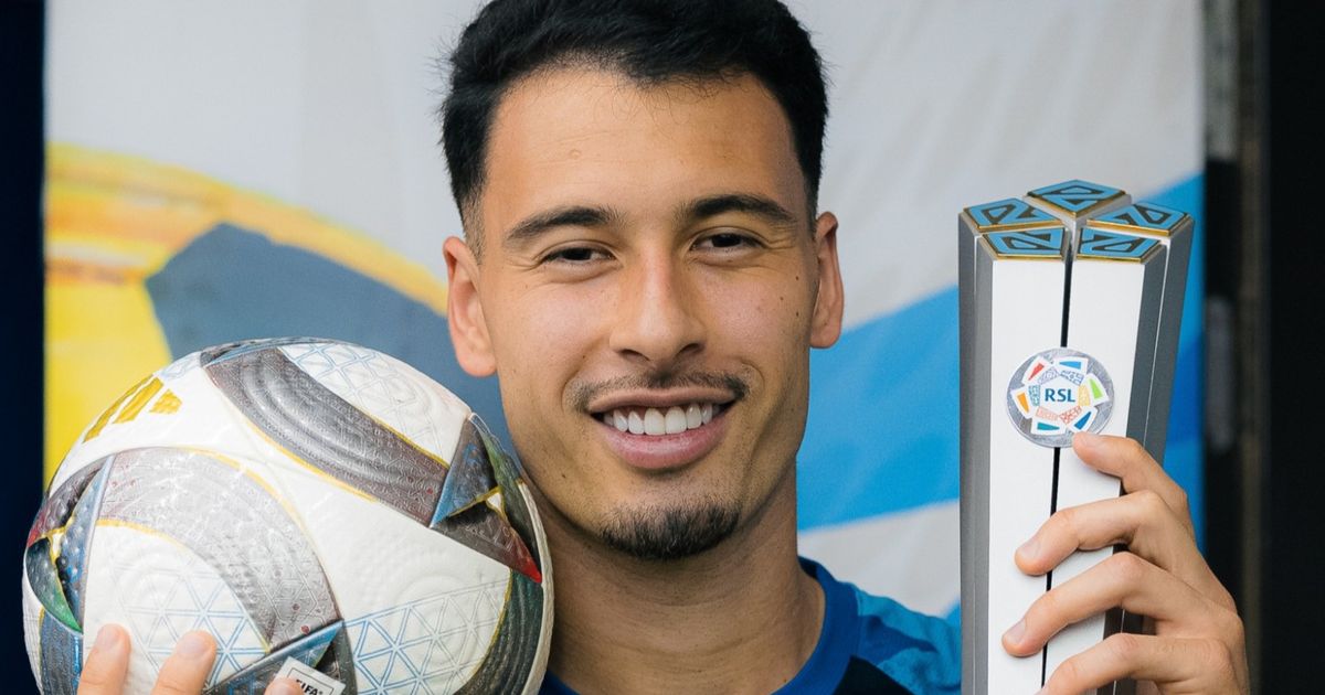 مارتينيلي الأفضل وبلعيد الأسوأ في مباراة الهلال والتعاون