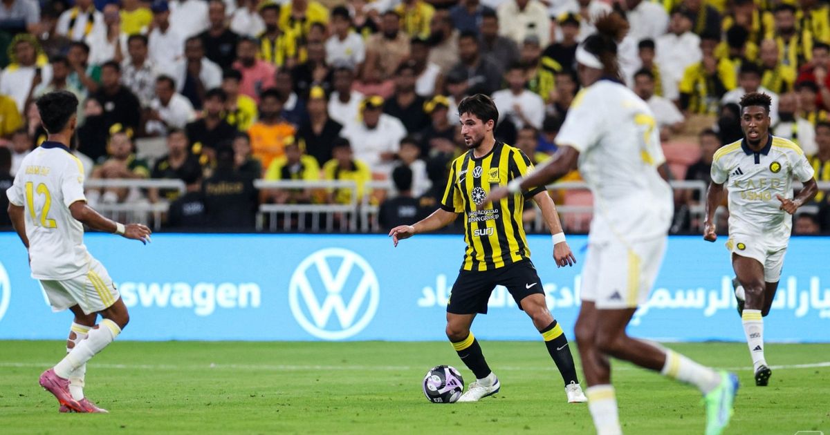 عوار تحت المجهر.. إصابة وانتقادات لاذعة في الكلاسيكو بسبب هدف ماني