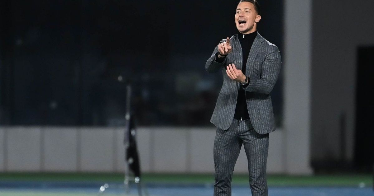 بيان رسمي.. الأهلي السعودي يجدد الثقة في مدربه يايسله