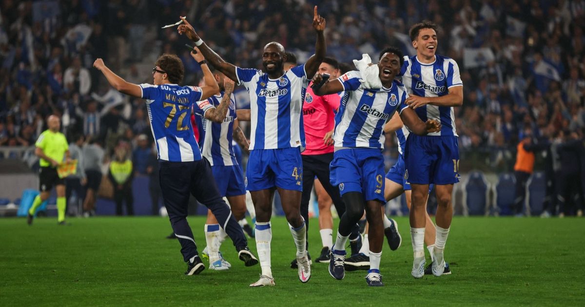 بورتو بطلاً للدوري البرتغالي وخيبة أمل "استثنائية" لجوزيه مورينيو