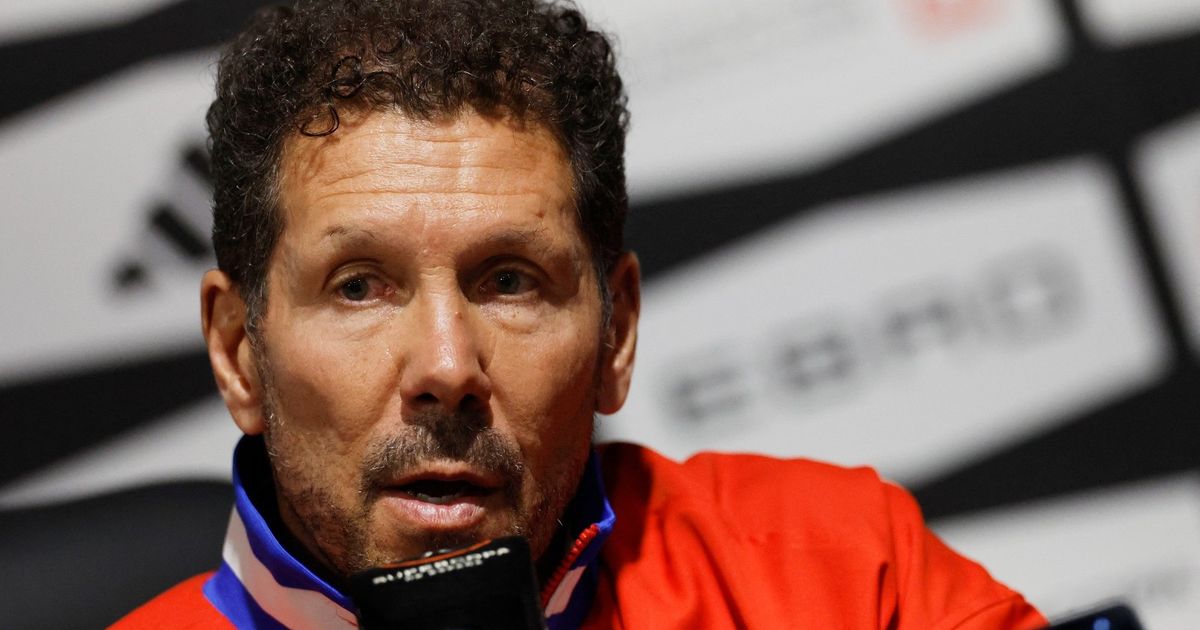 سيميوني يتغنى بالسعودية ولا يستبعد التدريب في دوري روشن