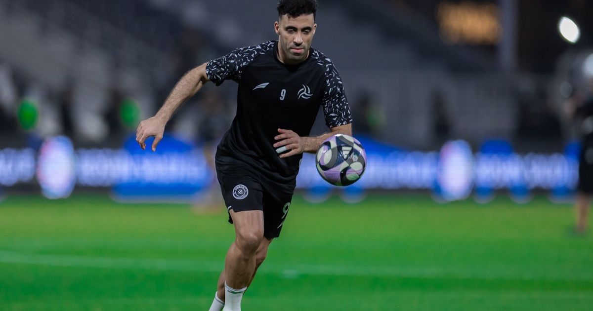 شاهد.. حمد الله يُهدر أغرب فرص الموسم بالدوري السعودي