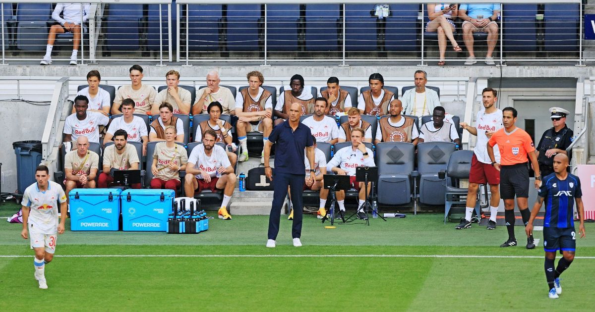 مدرب سالزبورغ: مواجهة الهلال صعبة وتأهلنا سيكون إنجازاً