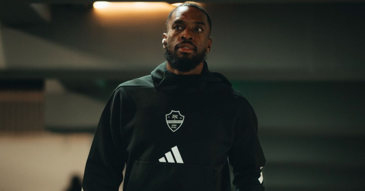 إيفان توني ورياض محرز يقودان تشكيلة الأهلي أمام ضمك وعودة إنزو ميو