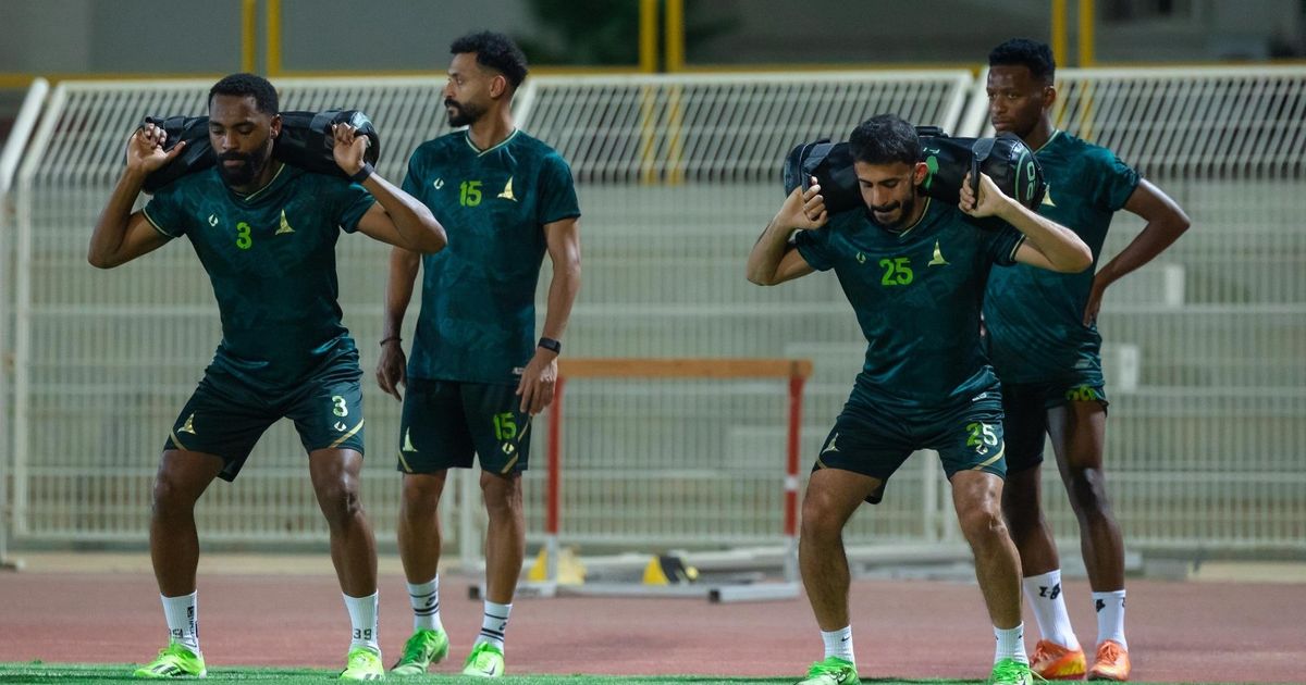 الخليج يرفض الاستعانة بحكام أجانب في الجولات الأولى